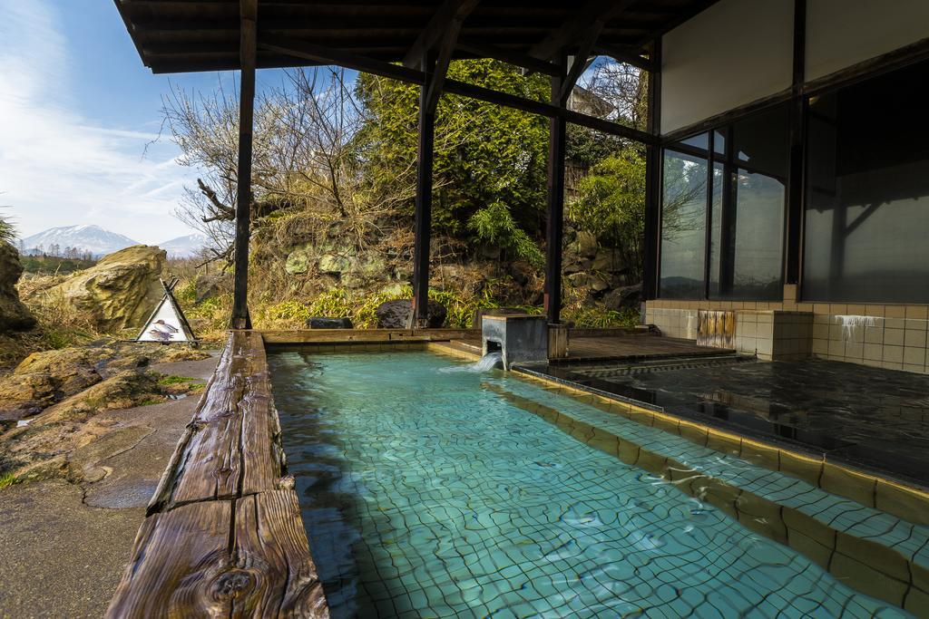 Kagoiwa Onsen Ryokan Hotel Nikko Exterior photo